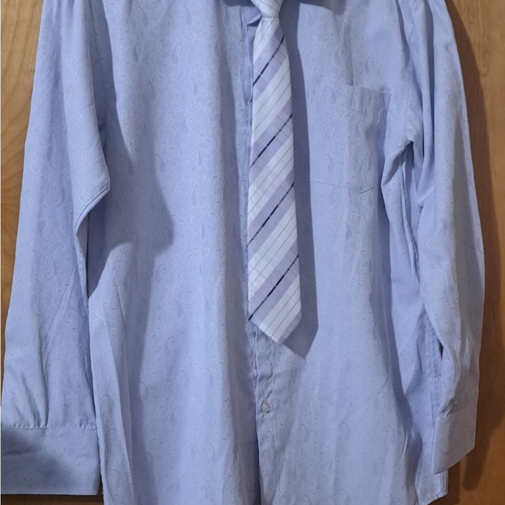 Formal Boys’ Shirt with Matching Tie – Size 20 – Light Purple Paisley